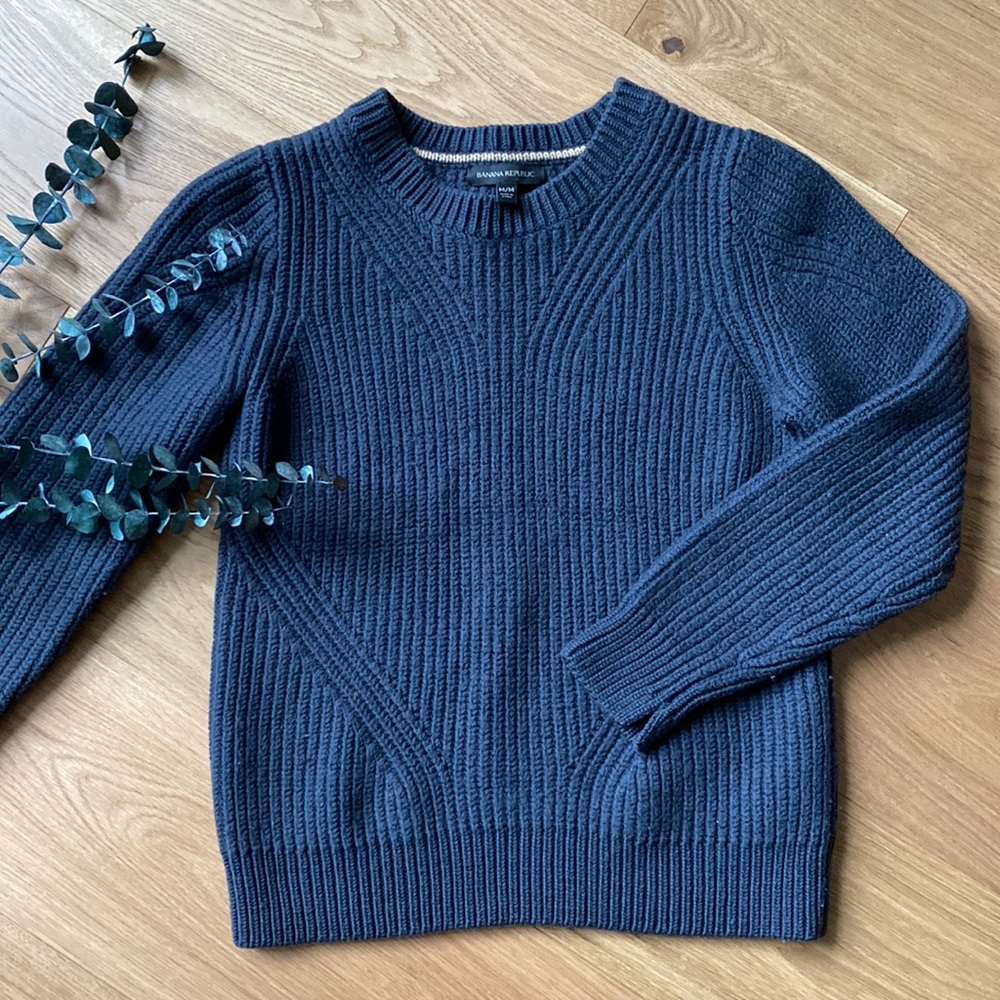Banana republic | wool sweater | size M